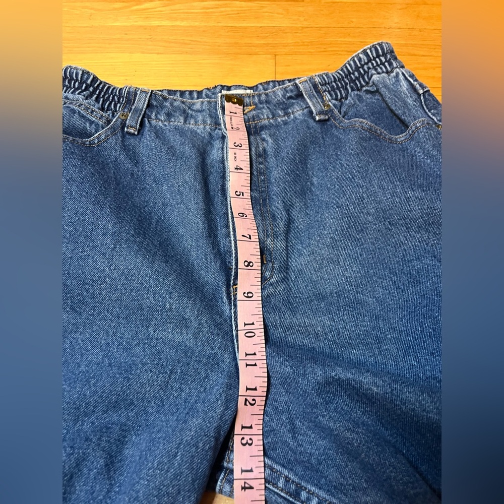 L.L. Bean Classic Blue Women's Jeans 14 short stretch waist READ DESCRIPTION - Picture 3 of 6